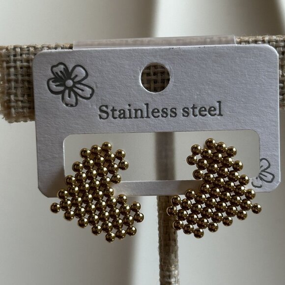 Gold Heart Shape Beaded Honeycomb Earrings Stainless Steel Stud Post Back - Picture 3 of 7